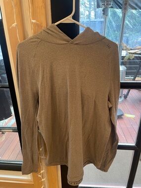Men’s Lululemon Lightweight Hooded Long Sleeve Top -  Gray